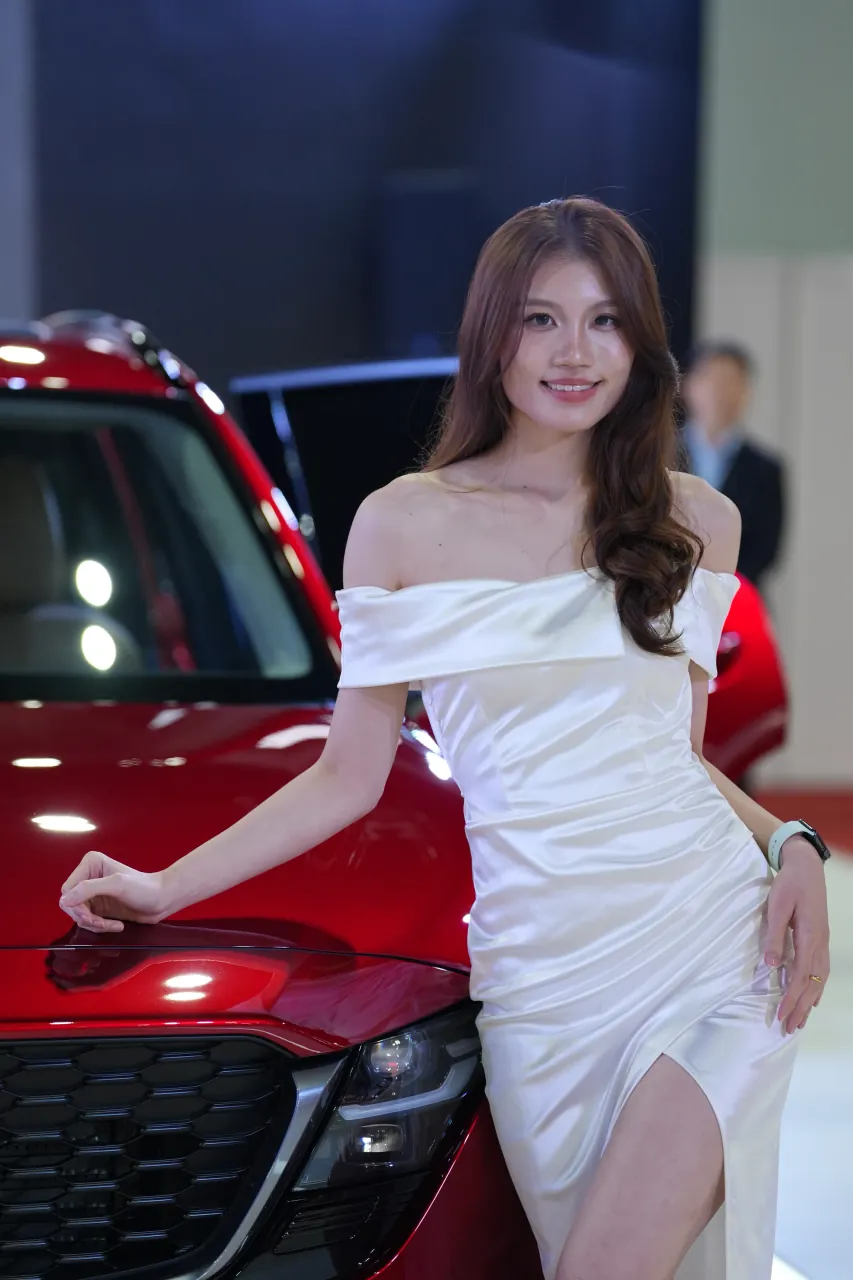 Closer frame of the Mazda stand presentation